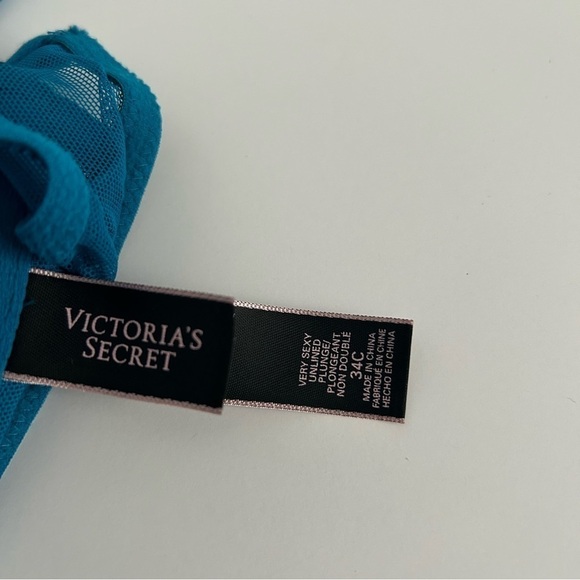 Victoria’s Secret Very Sexy Unlined Plunge Lace Bra | Size 34C - Picture 4 of 5